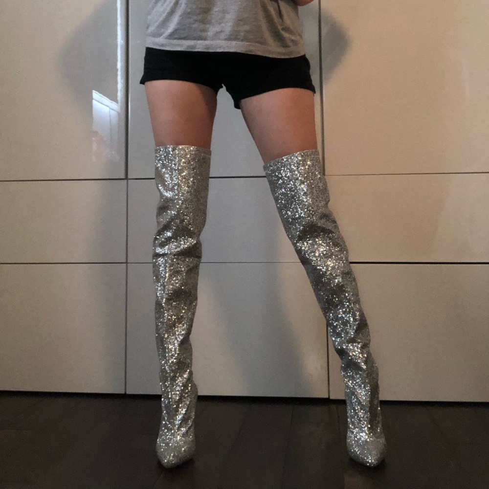 Thigh high glitter boots!!